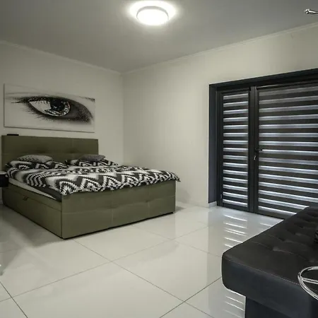 بيت ضيافة Pod Zamczyskiem 4*