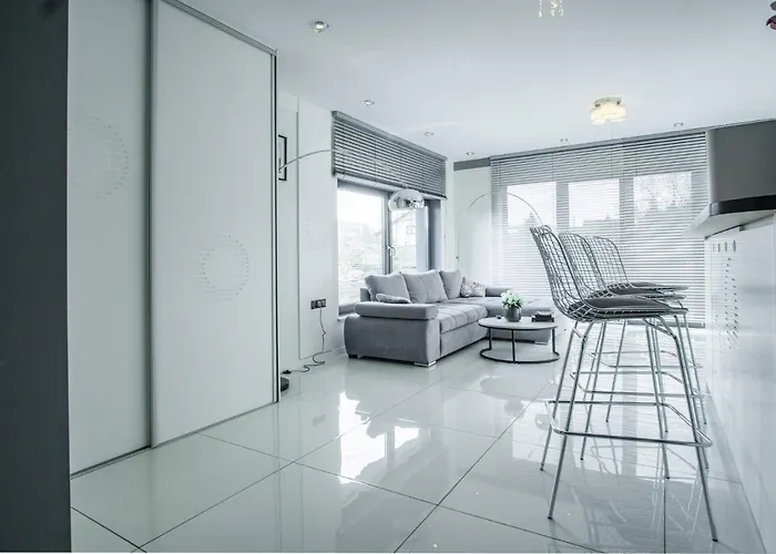 Pod Zamczyskiem 4* Podzamcze (Zawiercie)