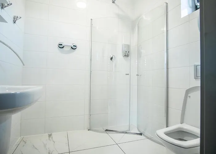 Pod Zamczyskiem 4* Podzamcze (Zawiercie)